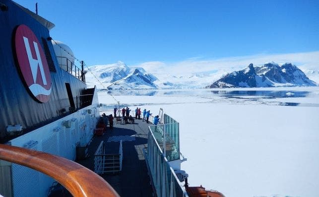 Crucero de Hurtigruten en la AntÃ¡rtida.