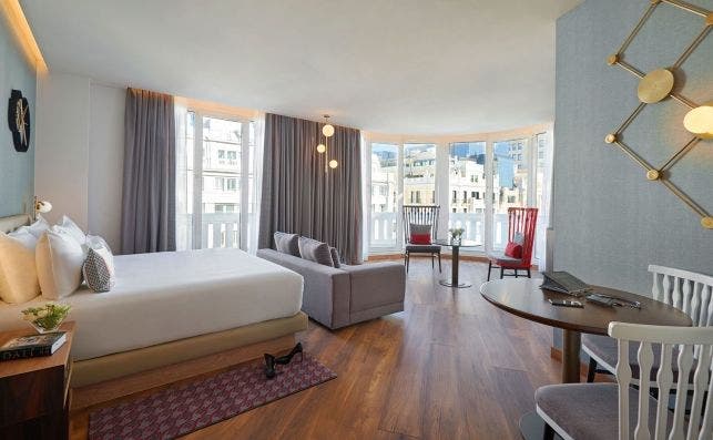 Hyatt Centric Gran Via Madrid Suite