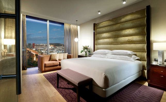 Hyatt Regency Barcelona Tower King Room City Views1