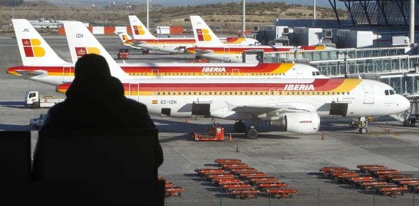 Iberia reduce el 20% las tarifas para pasajeros sin maleta