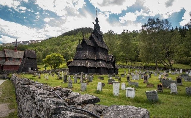 Iglesia de Borgund. Foto Therese Ruud | Norwegian Scenic Routes.