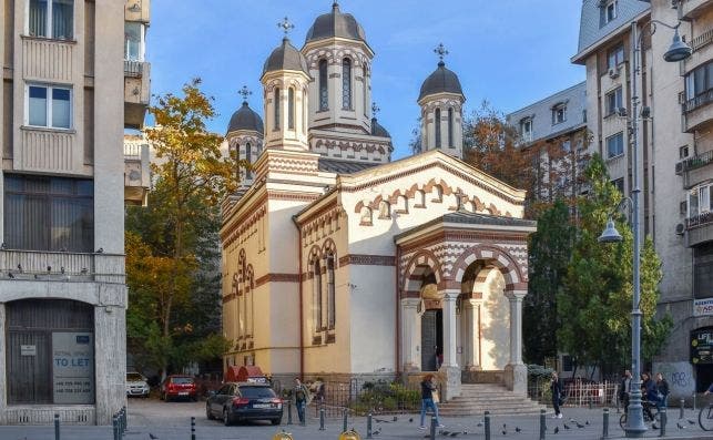 Iglesia ortodoxa en Bucarest. Foto de Bo SaldaÃ±a.