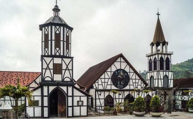 Iglesia San Martin de Tours. Foto: Wikipedia