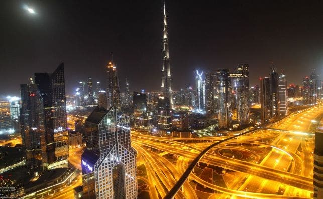 Imagen de DubaÌi y el Burj Khalifa desde el hotel. Imagen webcam Shangri La.