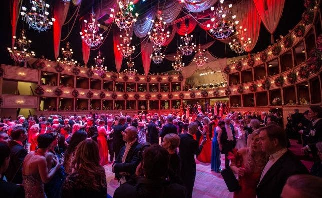 InauguraciÃ³n del 62Âª Baile de la Ã“pera de Viena. Ã“pera Estatal de Viena (Austria). EFE Lisi Niesner