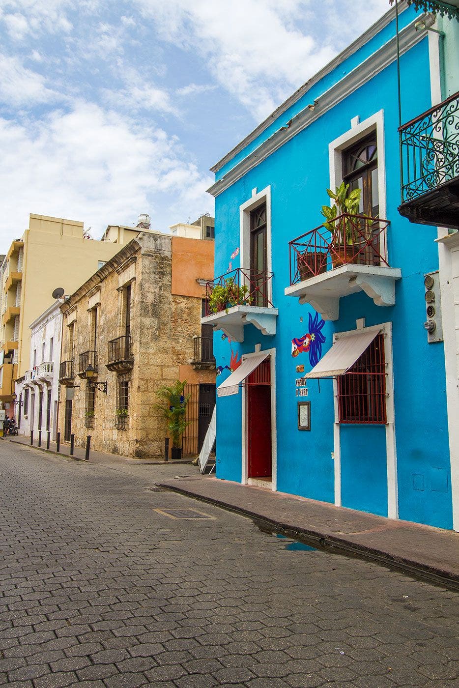 Inconfundible, en la Ciudad Colonial, el Meson d'Bari. Foto Turismo RepÃºblica Dominicana.