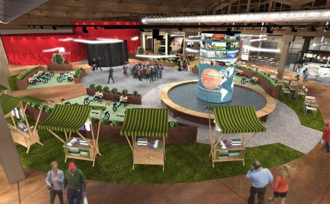 Los restaurantes se despliegan en torno a varios patios centrales.