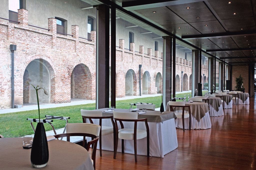 Interior del restaurante Combal Zero. Foto. Castello di Rivoli.