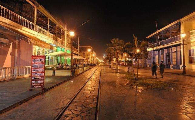 Iquique calle baquedano Gato Verde