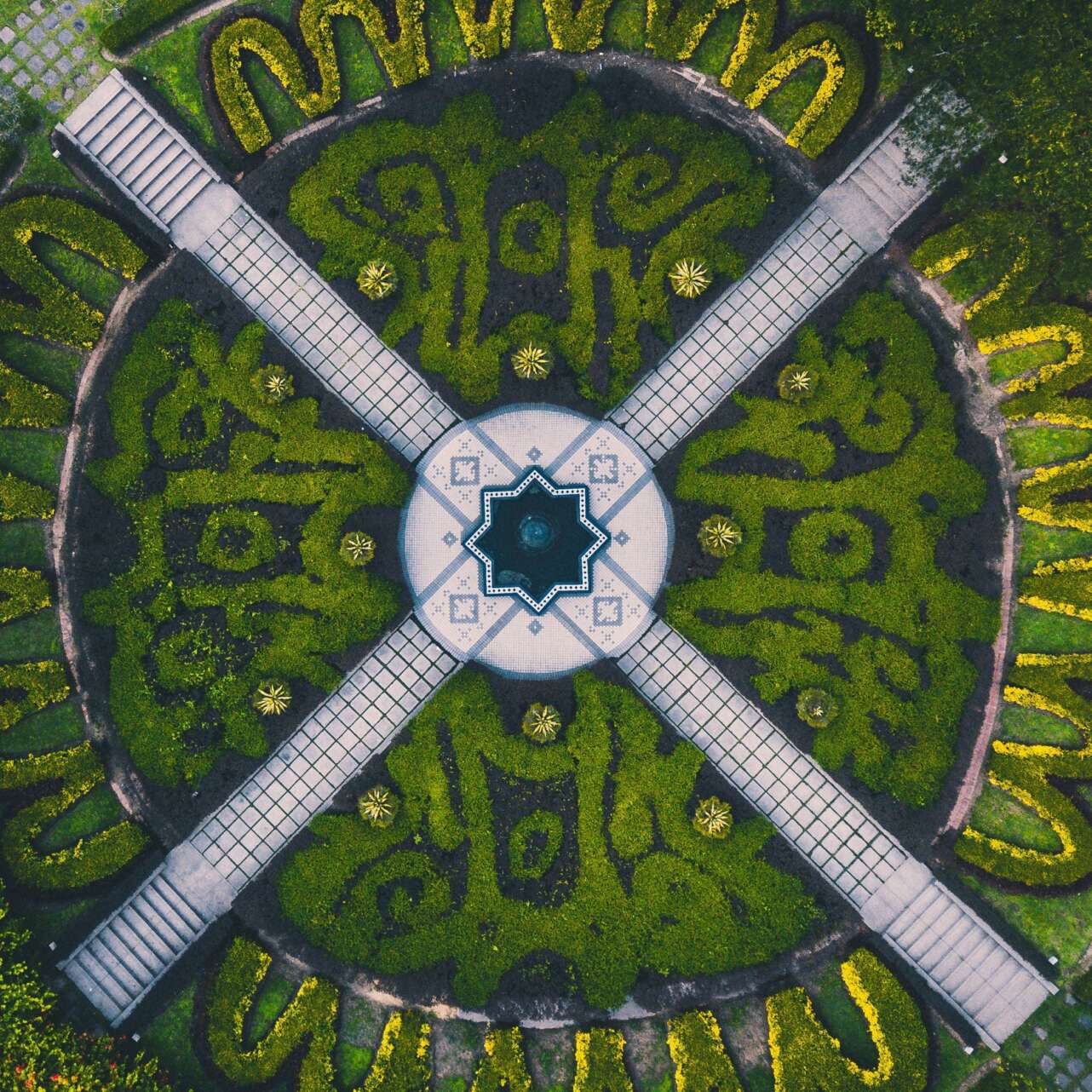 JardiÌn BotaÌnico de Perdana. Foto: Deva Darshan | Unsplash.