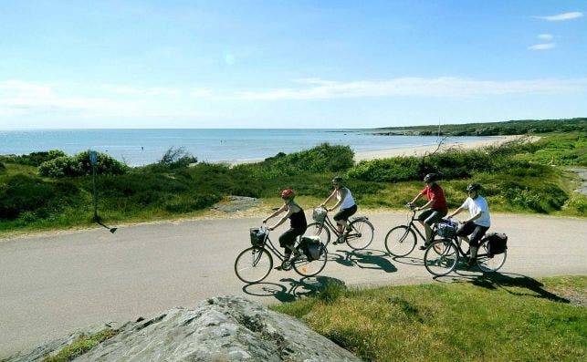 Suecia tiene cientos de kilÃ³metros de senderos para descubrir en bicicleta. Foto: Magnus Andersson - Visit Sweden.