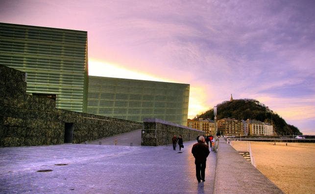 Kursaal. Foto Turismo de San SebastiaÌn