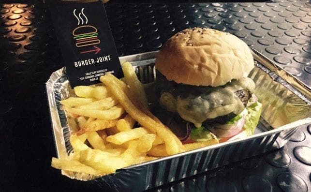 La hamburguesa Bleu. Foto Clandestino Burger Joint.