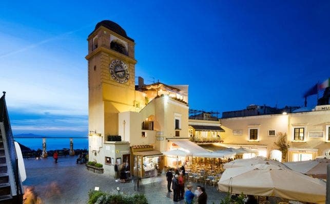 La Piazzetta es el centro neuraÌlgico de Capri. Foto Getty Images