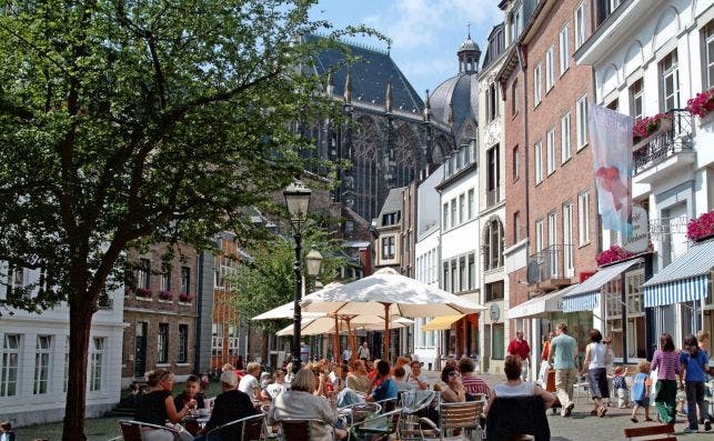 La plaza Hofe es uno de los lugares con mÃ¡s encanto de la urbe. Foto: Andreas Herrmann Turismo de AquisgrÃ¡n.