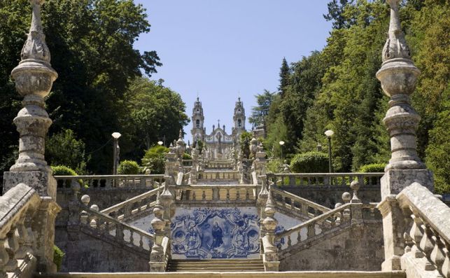 Lamego, Nossa Senhora dos RemeÌdios. Foto Wikimedia.