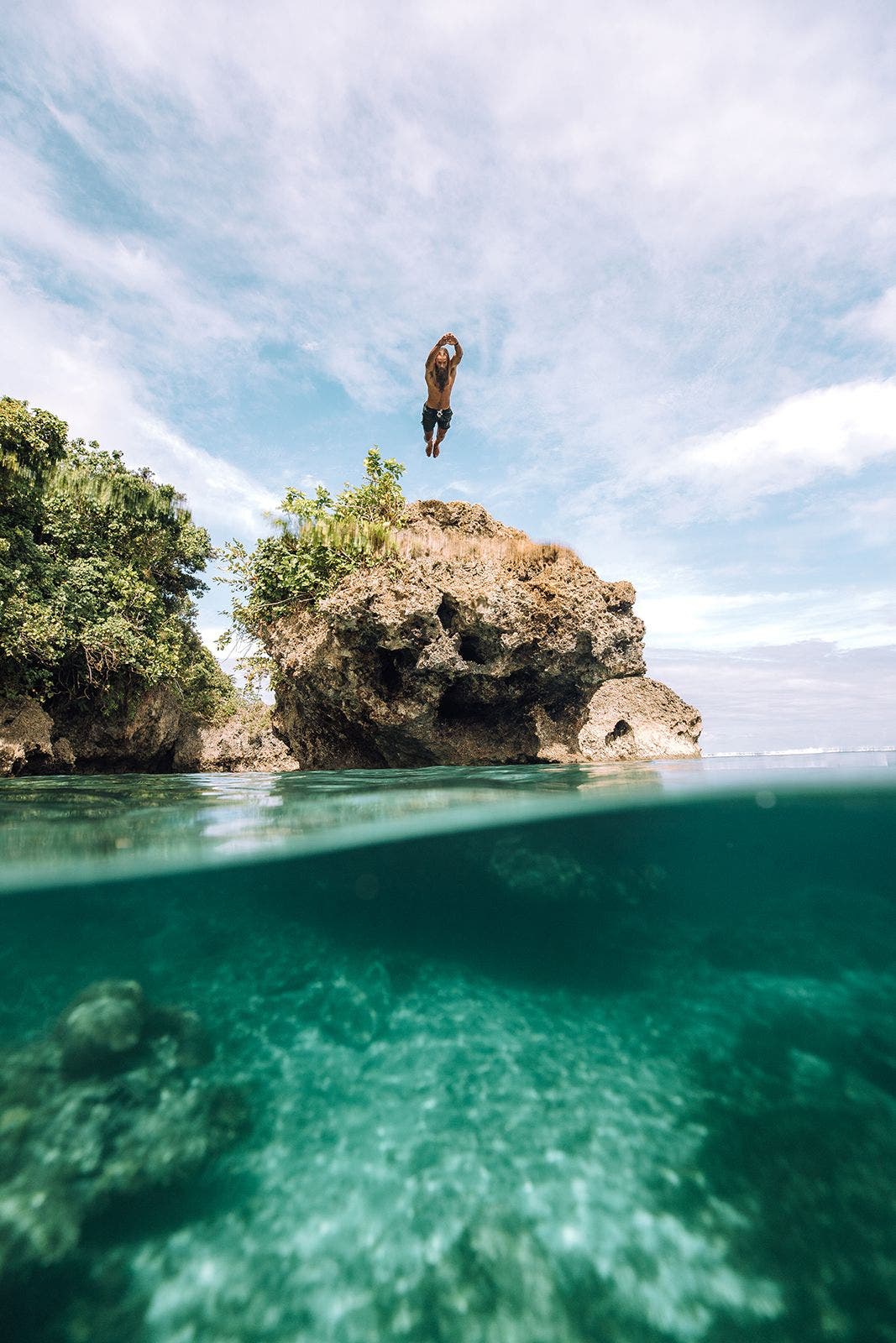 Las playas de Siarago ofrecen aguas cristalinas y arena fina. Turismo de Filipinas.