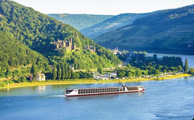 Entre las novedades, los cruceros fluviales llevaraÌn un meÌdico a bordo. Foto: Nicko Cruises.