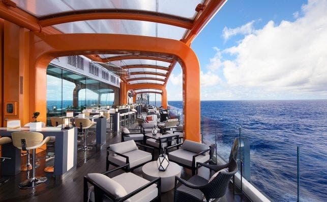 Magic Carpet en el Celebrity Edge.