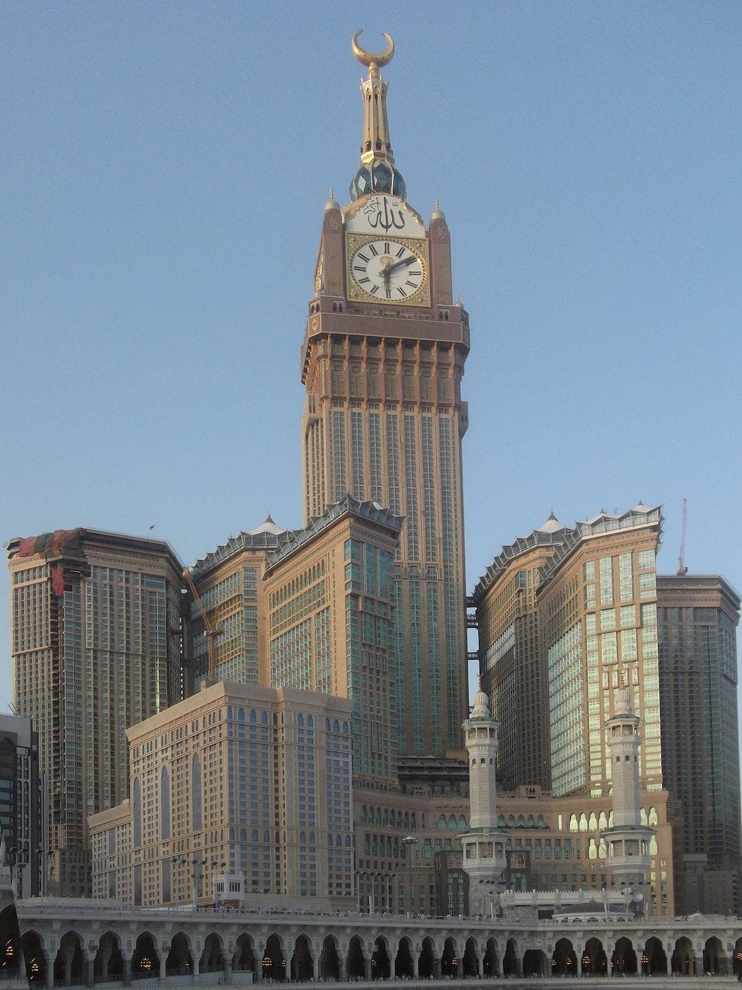 Makkah Royal Clock Tower Hotel. Foto Wikipedia.