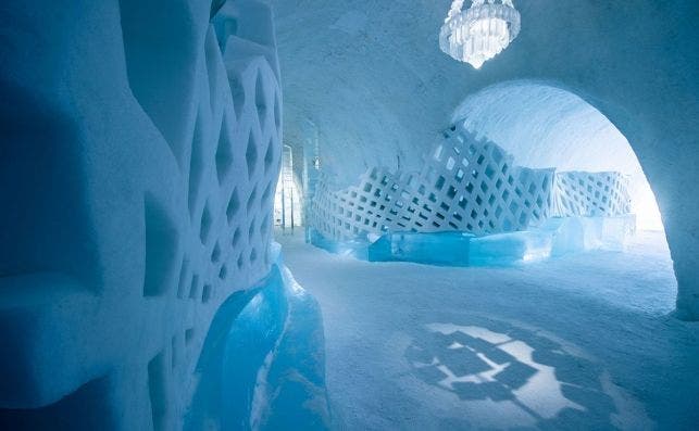 medium mail hall catch up icehotel 2019