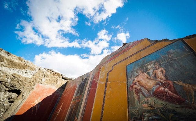 Mito de Narciso en un fresco en excelente estado de conservacioÌn en Pompeya. EFE