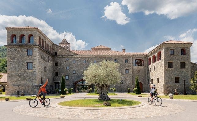 Monasterio de BoltaÃ±a. Foto: BarcelÃ³ Hotels Resorts