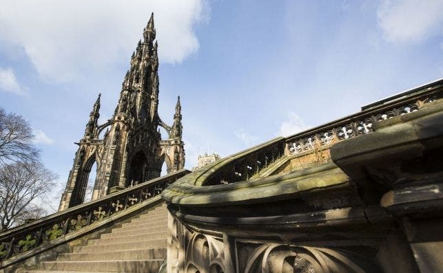 Monumento a Walter Scott. Foto  Simon Jarratt | Visit Britain.