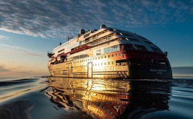 El MS Roald Amundsen en Canada. Foto: Karsten Bidstrup.