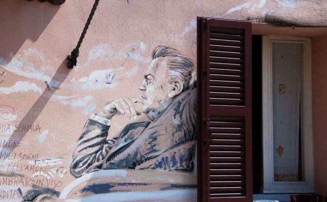 Mural en homenaje a Fellini en RÃ­mini. Foto: Fellini100.