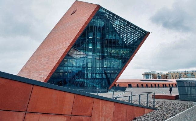 Museo de la Segunda Guerra Mundial. Foto Jacek Dylag Unsplash.