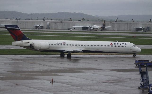 Uno de los MD-90 que Delta usaba para rutas domÃ©sticas en EEUU 