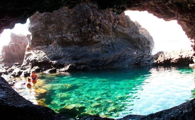 No hay nada parecido a darse un chapuzÃ³n en el maravilloso Charco Azul. Foto: MarÃ­a Avelina GarcÃ­a.