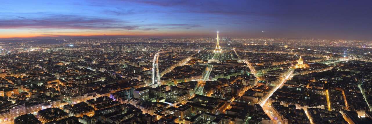 Una panorÃ¡mica nocturna de ParÃ­s, sinÃ³nimo del turismo de lujo.