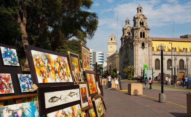 Parque central de Miraflores. Foto Fernando LÃ³pez.