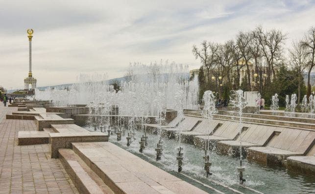 Parque Rudaki, en DusanbeÌ. Foto Getty Images 500314796