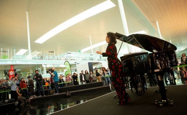 Ã“pera en El Prat. Liceu. Foto Enric Fontcuberta | EFE.