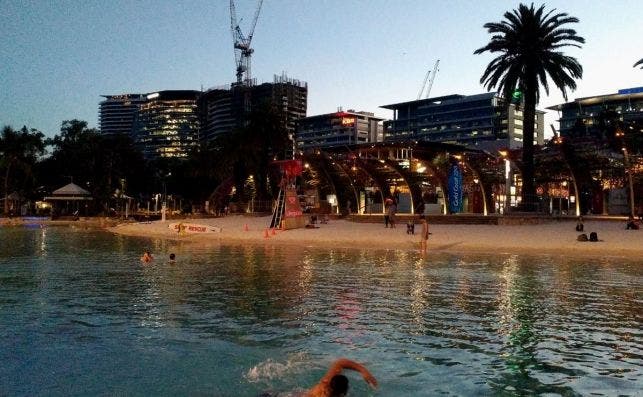 Playa urbana de Brisbane. Foto Sergio Cabrera.