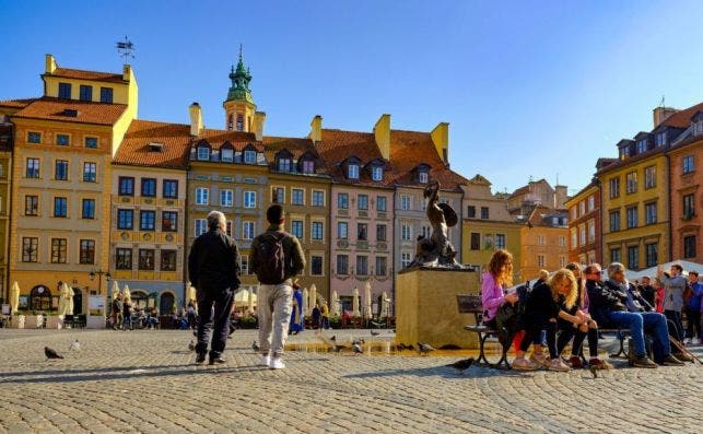 Plaza de Varsovia Foto Turismo de Polonia