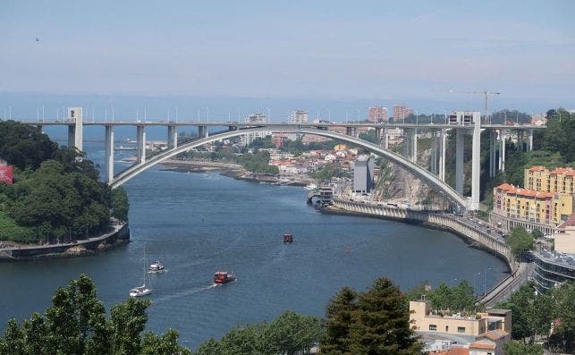 Ponte da Arrabida. Foto Pixabay.