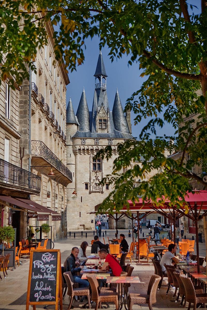 Porte Cailhau. Foto Deepix Turismo Burdeos.