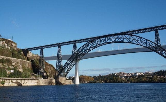 Puentes Maria Pia y Sao Joao. Foto Matt Kieffer Flickr