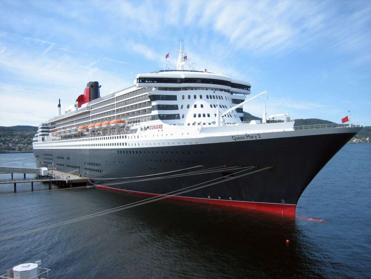 The Queen Mary 2 in 2007.