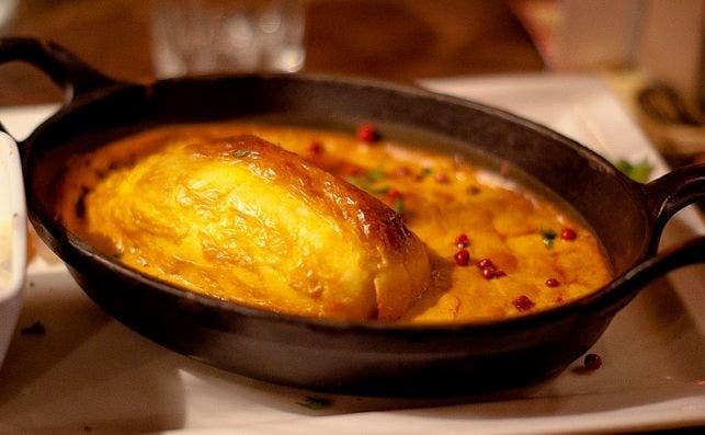 Quenelle de brochet sauce Nantua