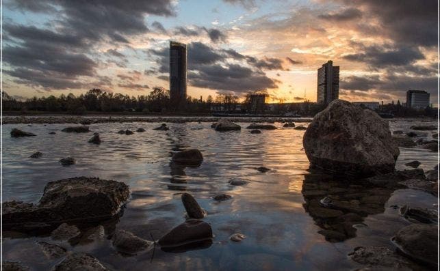 El bajo caudal del rÃ­o Rin ha provocado una crisis industrial en Alemania. Foto: PxHere