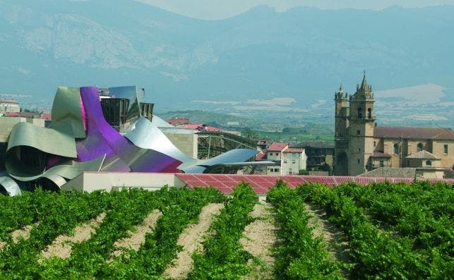 Rioja Alavesa cuenta con bodegas diseÃ±adas por arquitectos internacionales.