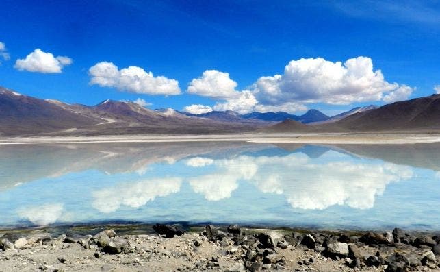 Salar de Uyuni. Foto Ken Treloar | Unsplash.