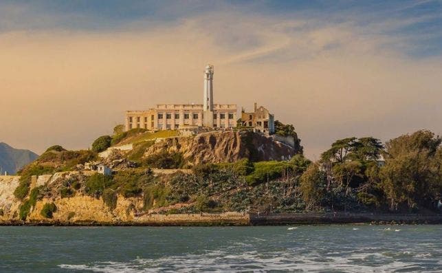 san francisco alcatraz package big bus tours 01.17