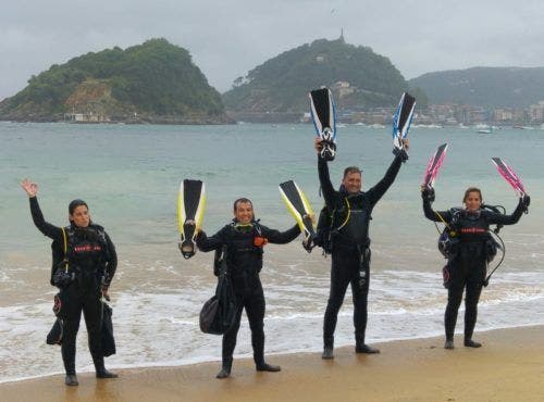 Las etapas combinaron buceo y trekking. Foto: Santiagua.