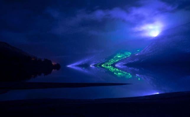 La luna llena ayudÃ³ a la puesta en escena. Foto: Christopher Lund